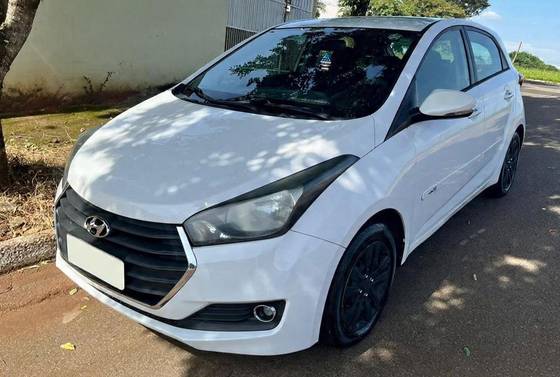 HYUNDAI HB20 1.6 COMFORT PLUS 16V FLEX 4P MANUAL